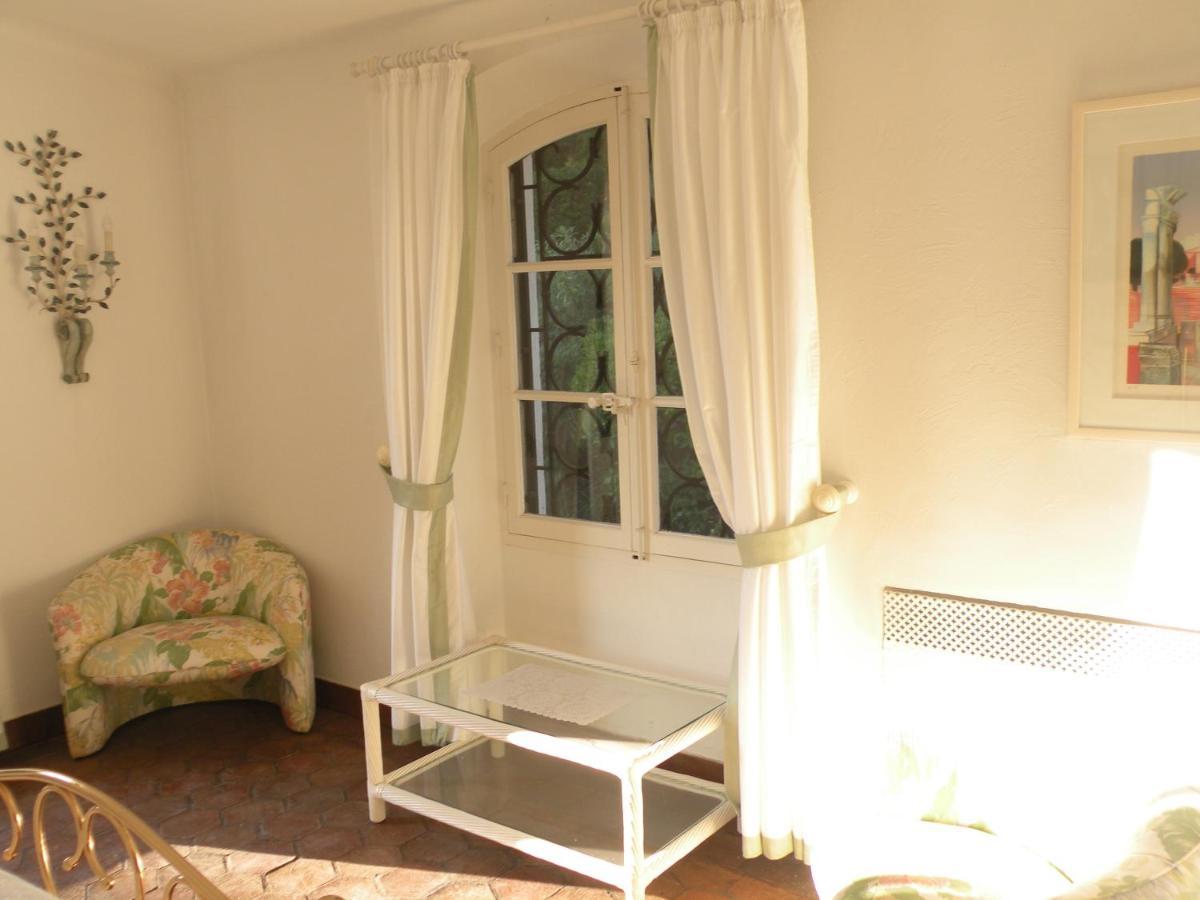 Guest house Love Avec Spa Jacuzzi Champagne Avec Immense Terrasse Privative De 70m Piscine De 16m *